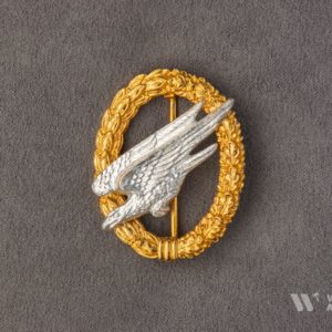 Paratrooper Badge    Post-war production (1957 pattern)
