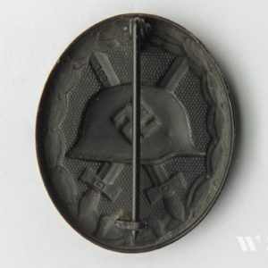 Wound Badge 1939 (second type) in black [Rudolf Wächtler & Lange KG] Counter-relief    