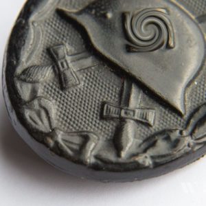 Wound Badge 1939 (second type) in black [Werner Redo] Counter-relief