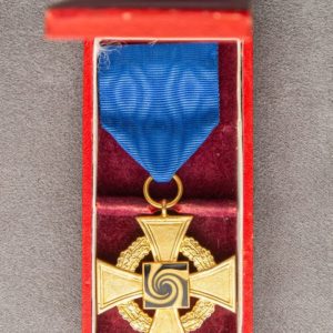 40-Year Long Service Award for civilian officials   Original case