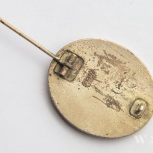 Wound Badge 1939 (second type) in silver [Carl Wild] Solid