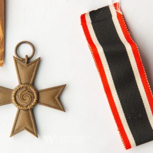 War Merit Cross 2nd Class without swords [Deschler & Sohn], 1, L/10 Original wrapping paper