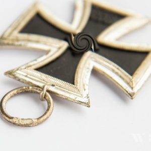 Iron Cross 1939 2nd Class / Frosty silvering.