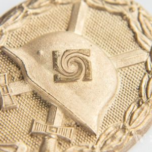 Wound Badge 1939 (second type) in silver Solid Zinc