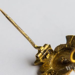 A sign of graduation from a military educational institution -    Alexander Military College [Unidentified manufacturer] A smaller version for wearing on a tailcoat (in silver)