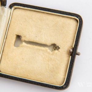 Iron Cross 1939 1st Class / Original case.