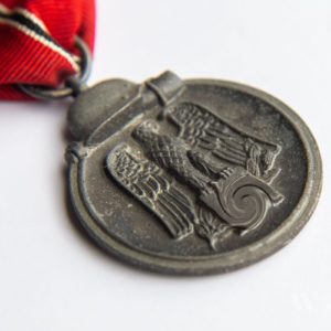 Medal for the Winter Campaign in the East 1941/42 [Moritz Hausch AG] Stamp - 127 Original packaging