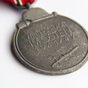 Medal for the Winter Campaign in the East 1941/42 [Moritz Hausch AG] Stamp - 127 Original packaging