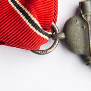 Medal for the Winter Campaign in the East 1941/42 [Moritz Hausch AG] Stamp - 127 Original packaging