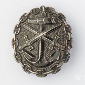 Naval Wound Badge 1918 in black  Counter-relief    