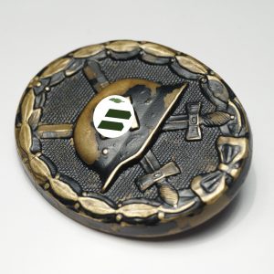 Wound Badge 1939 (second type) in black [Wilhelm Deumer K.G.] Counter-relief