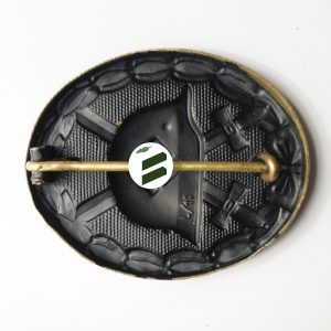 Wound Badge 1939 (second type) in black [Wilhelm Deumer K.G.] Counter-relief