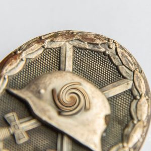 Wound Badge 1939 (second type) in silver [Gustav Brehmer] Solid Buntmetall