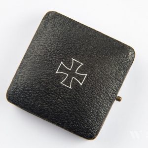 Iron Cross 1939 1st Class [Klein & Quenzer], 65, L/26 / Original case.