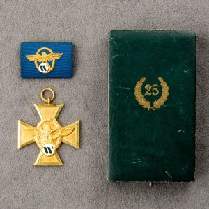 25-Year Long Service Award in the police   Original case
