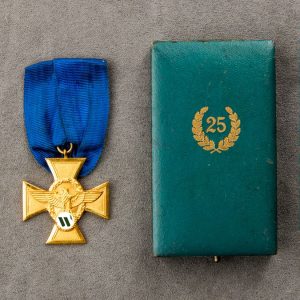 25-Year Long Service Award in the police   Original case