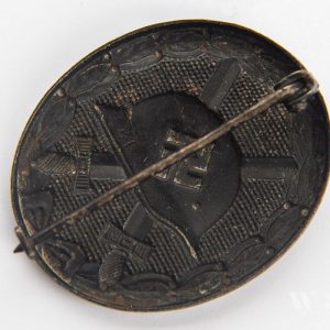 Wound Badge 1939 (second type) in black [Overhoff & Cie.] Counter-relief Integrated fittings