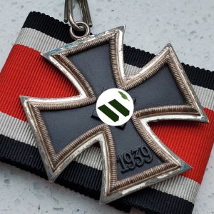  Knight’s Cross of the Iron Cross [Steinhauer & Lück], 4, L/16  Mint / Original packaging.