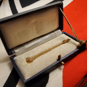 Fighter Pilot's Badge in gold   Original case