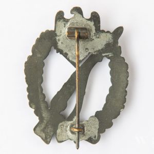 Infantry Assault Badge in silver