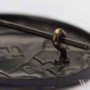 Wound Badge 1939 (second type) in black Counter-relief Brass