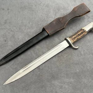 Enlisted Men’s Dress Bayonet, 1933–1945    Stag Grip