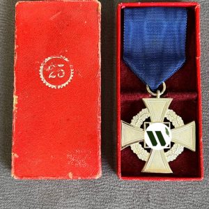 25-Year Long Service Award for civilian officials    Original case