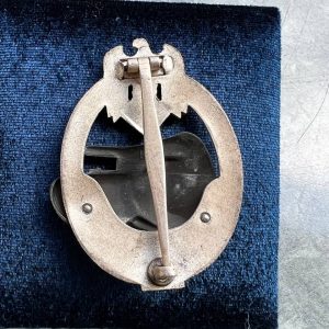 Panzer Badge - over 25 days of combat [Unidentified manufacturer]     