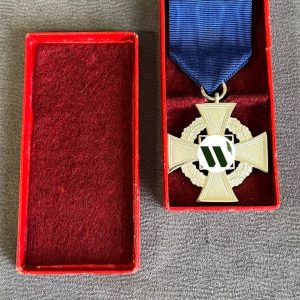 25-Year Long Service Award for civilian officials    Original case