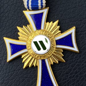 Cross of Honour of the German Mother in gold [Franz Reischauer]  Original case
