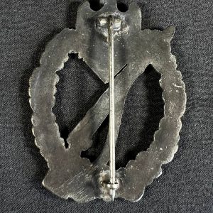 Infantry Assault Badge in silver