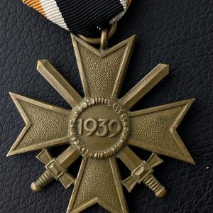 War Merit Cross 2nd Class with swords    Early type of order ribbon