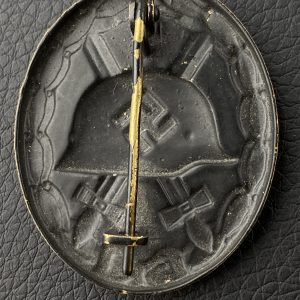 Wound Badge 1939 (second type) in black Counter-relief