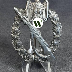 Infantry Assault Badge in silver