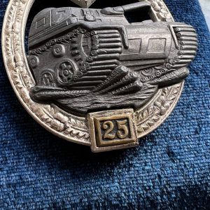 Panzer Badge - over 25 days of combat [Unidentified manufacturer]     