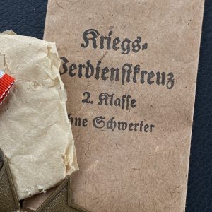 War Merit Cross 2nd Class without swords [Deschler & Sohn], 1, L/10   Original wrapping paper and packaging