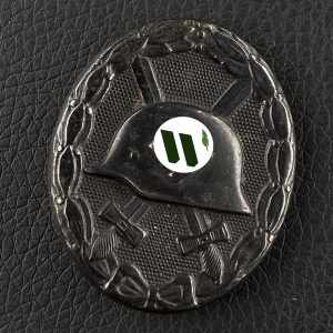 Wound Badge 1939 (second type) in black [Rudolf Wächtler & Lange KG] Counter-relief