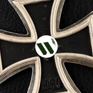 Iron Cross 1939 2nd Class [J.E. Hammer & Söhne ],55