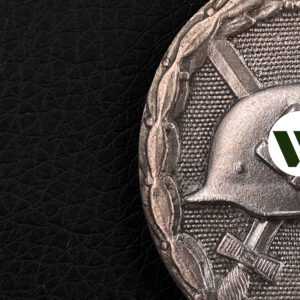 Wound Badge 1939 (second type) in silver [Paul Meybauer] Solid Zinc