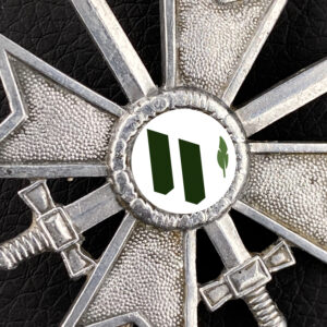 War Merit Cross 1st Class with swords [Wilhelm Deumer K.G.], 3, L/11