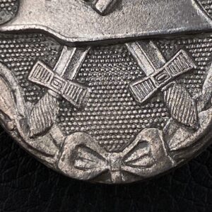 Wound Badge 1939 (second type) in silver [Paul Meybauer] Solid Zinc