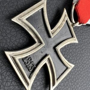 Iron Cross 1939 2nd Class [Paul Meybauer], 7, L/13 / Schinkelform.