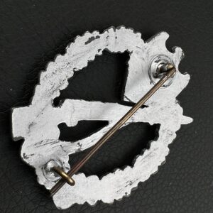 Infantry Assault Badge in silver