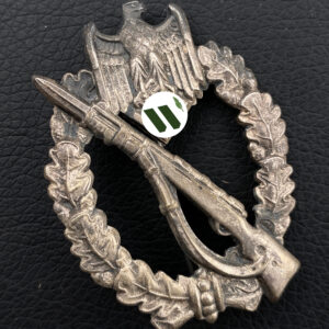 Infantry Assault Badge in silver