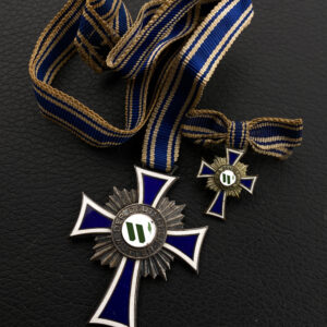 Cross of Honour of the German Mother in silver   Set: dress miniature
