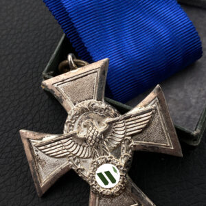 18-Year Long Service Award in the police [Alois Rettenmaier]  Original case