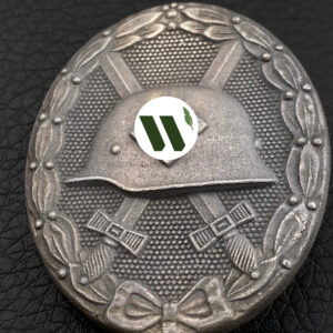Wound Badge 1939 (second type) in silver [Klein & Quenzer A.G.] Solid Zinc