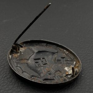 Wound Badge 1939 (second type) in black Counter-relief