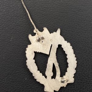 Infantry Assault Badge in silver Zinc Mint