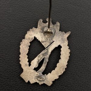 Infantry Assault Badge in silver